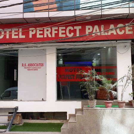 Hotel Perfect Palace New Delhi Exterior photo