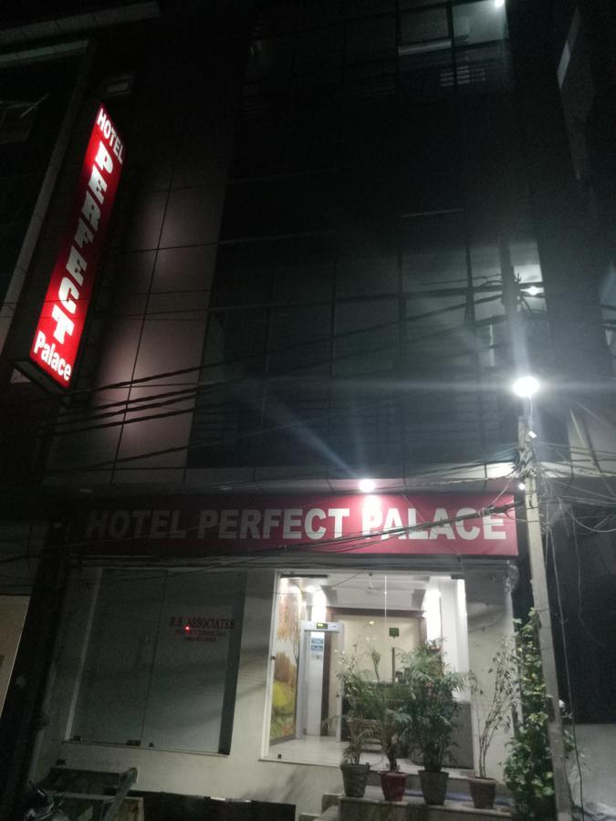 Hotel Perfect Palace New Delhi Exterior photo