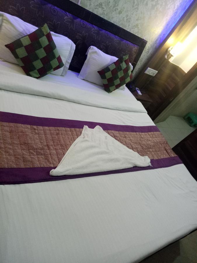 Hotel Perfect Palace New Delhi Exterior photo