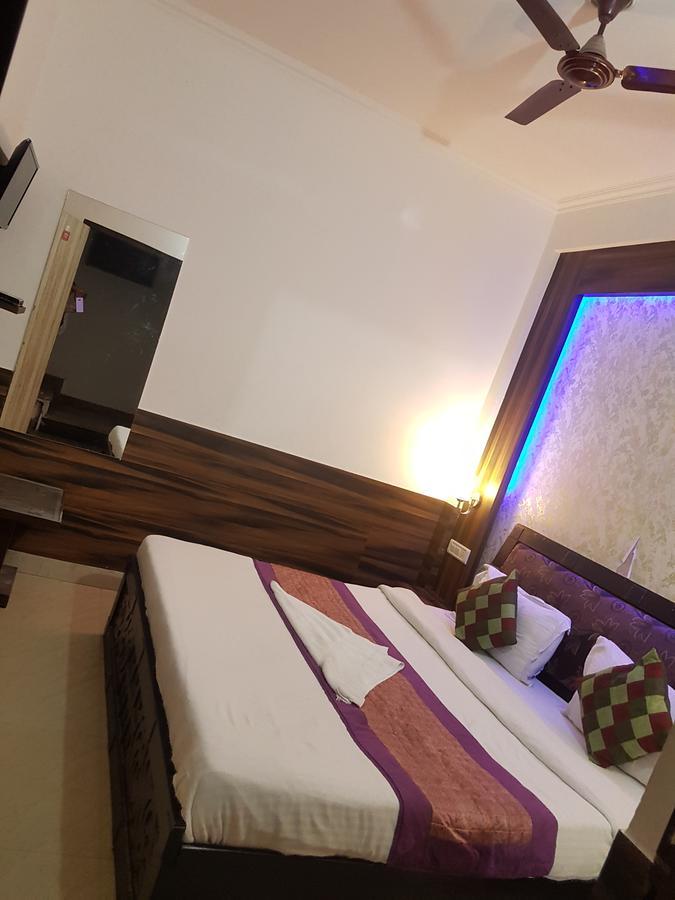 Hotel Perfect Palace New Delhi Exterior photo