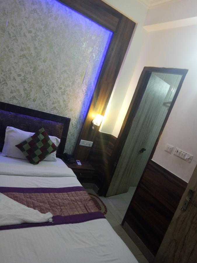 Hotel Perfect Palace New Delhi Exterior photo
