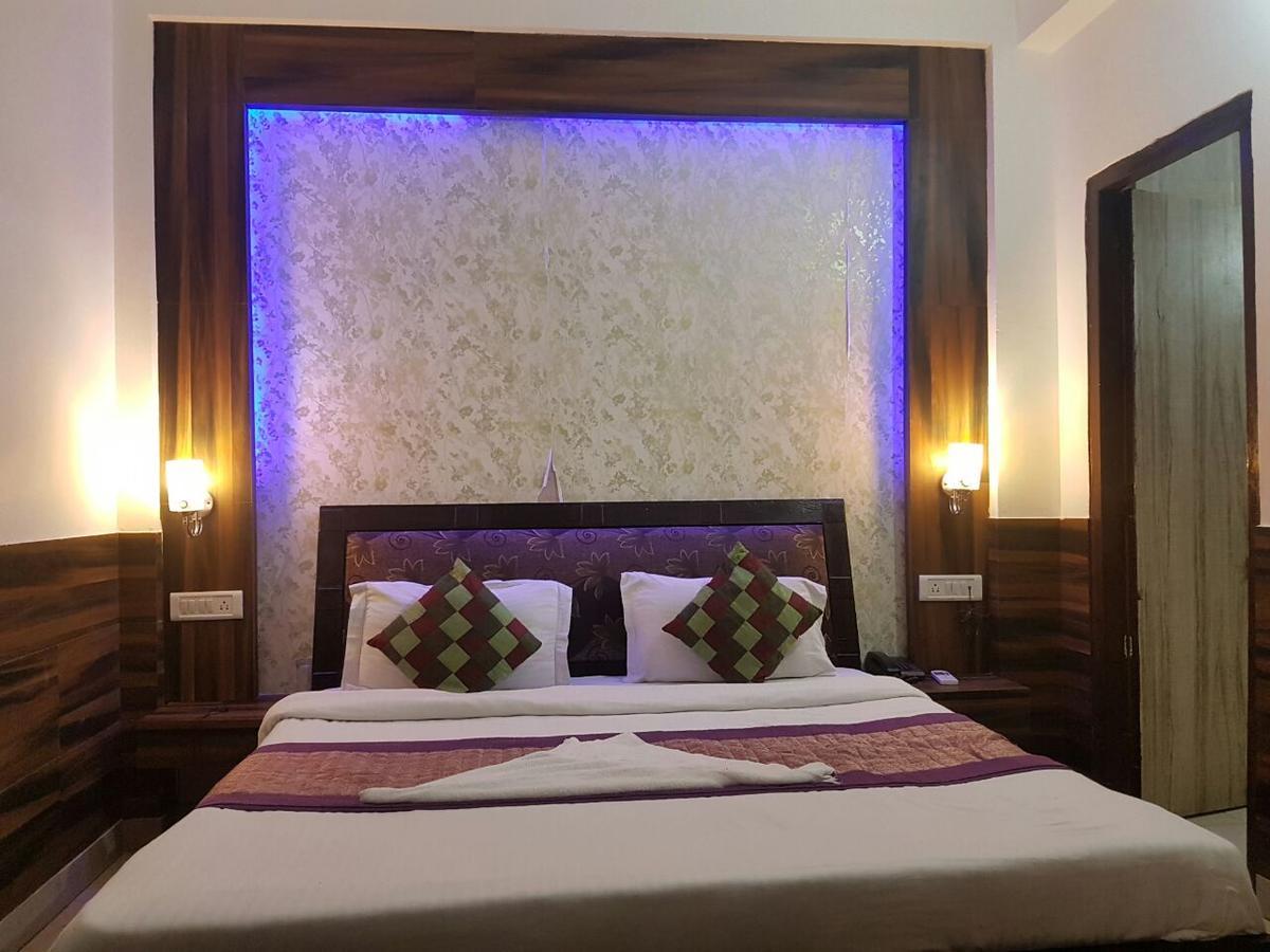 Hotel Perfect Palace New Delhi Exterior photo
